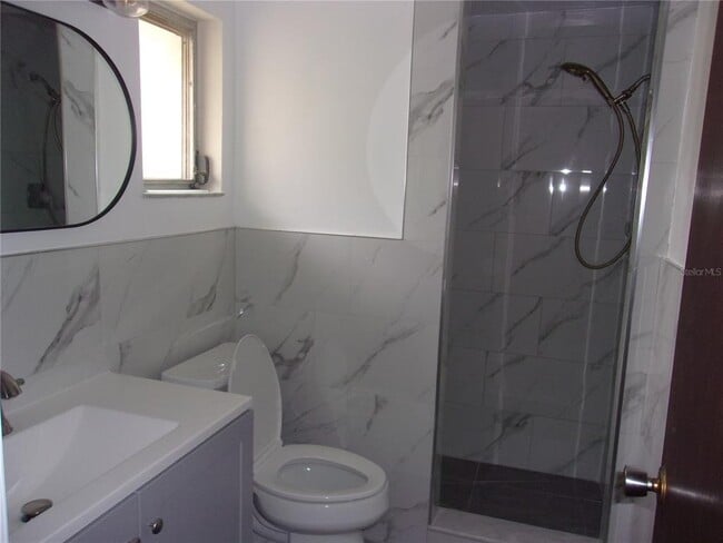 Building Photo - 8529 Bella Via