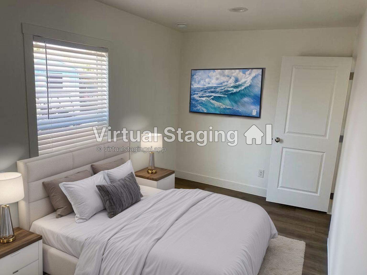 Building Photo - 2060 N Center St