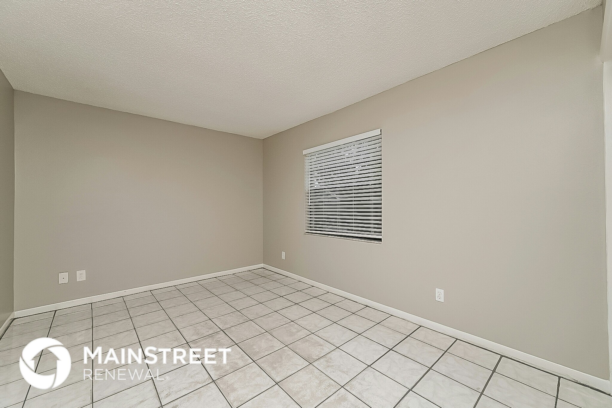 Building Photo - 2608 Hampton Park Pl