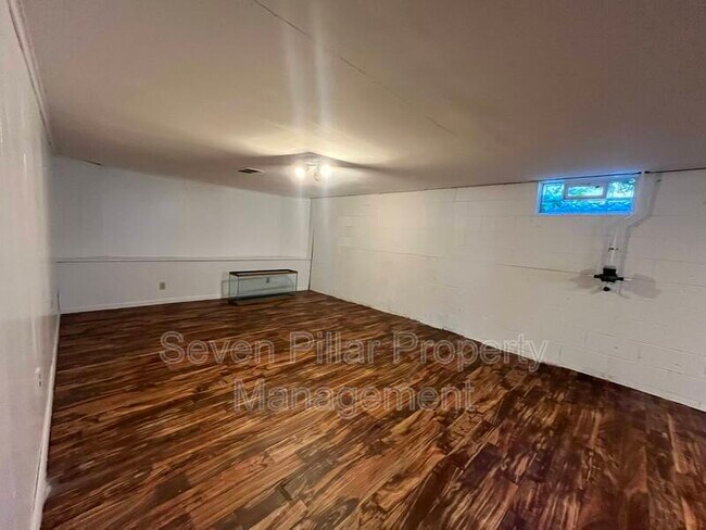 Building Photo - 1413 Caldwell Pl