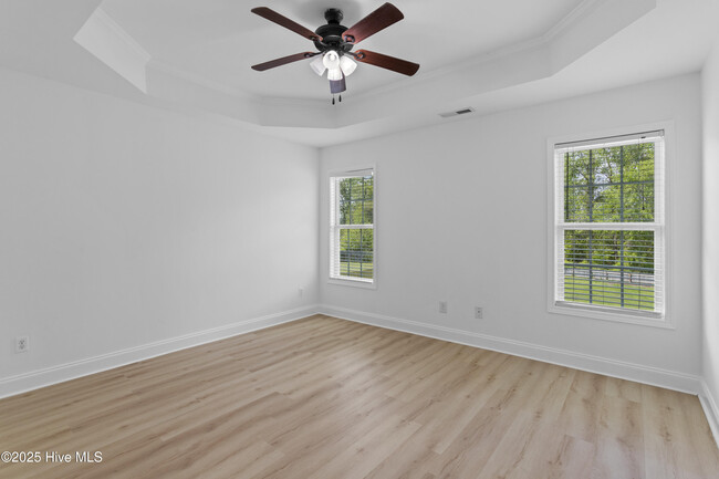 Building Photo - 104 Wild Blossom Dr
