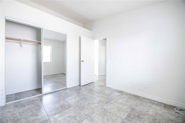 Building Photo - 7420 Lattimore Dr