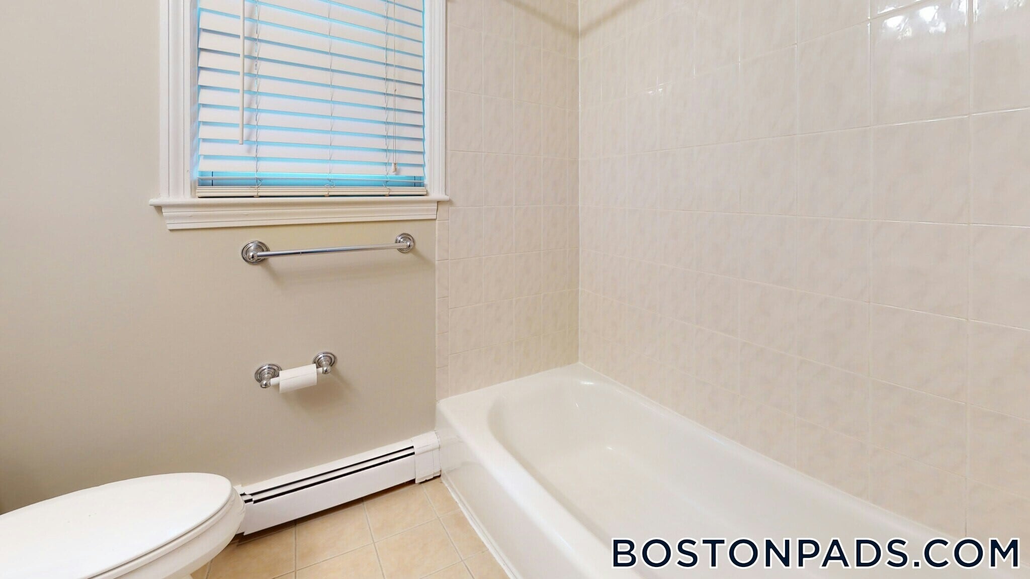 Building Photo - 310 Lowell St