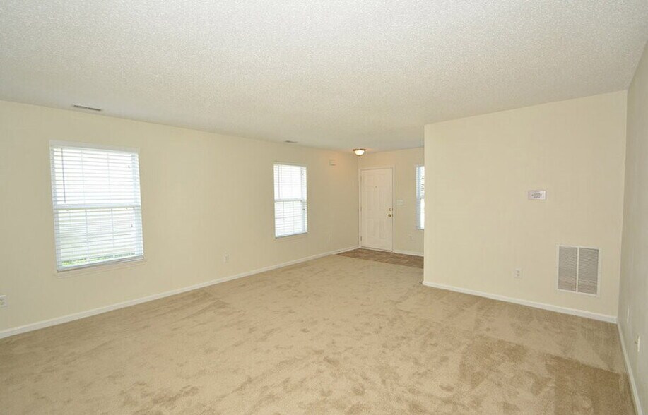 Building Photo - 15224 Fawn Meadow Dr