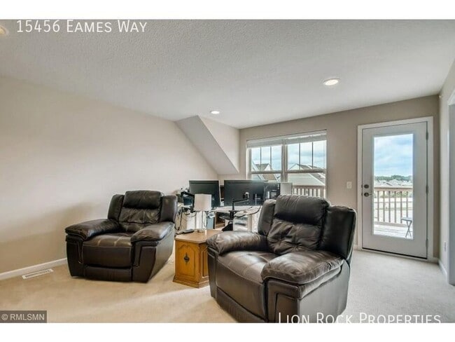 Building Photo - 15456 Eames Wy