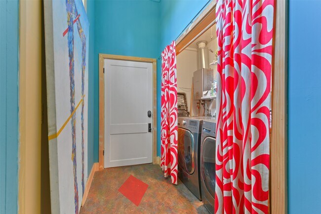 Building Photo - 1614 Avenue K