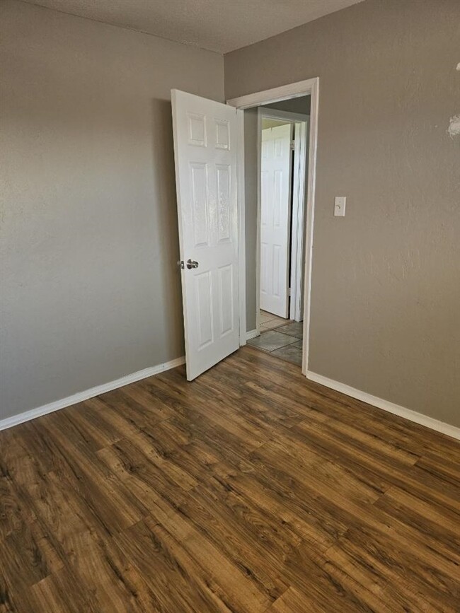 Building Photo - 303 SW 72nd St
