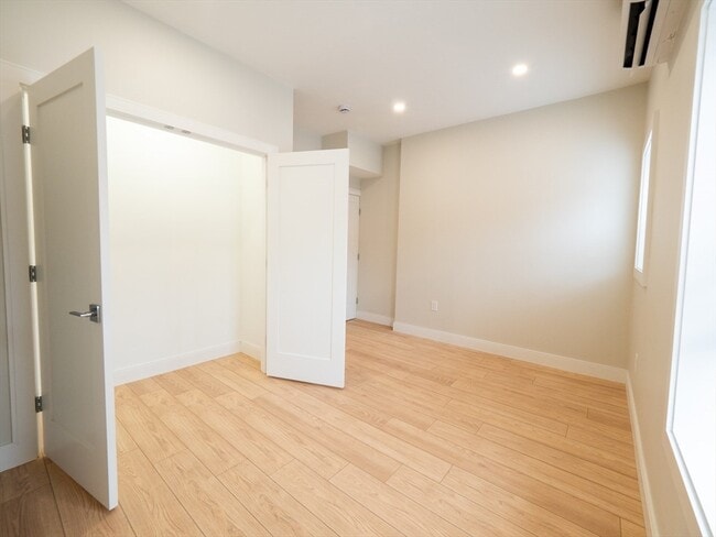 Building Photo - 20 Winslow Rd