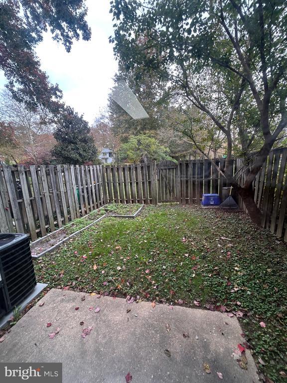 Building Photo - 7051 Knighthood Ln