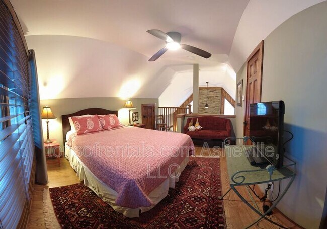 Building Photo - 72 Coma Lk Ln