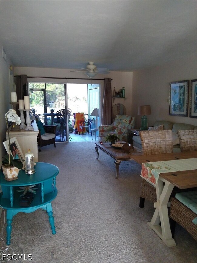 Building Photo - 13076 Cross Creek Ct