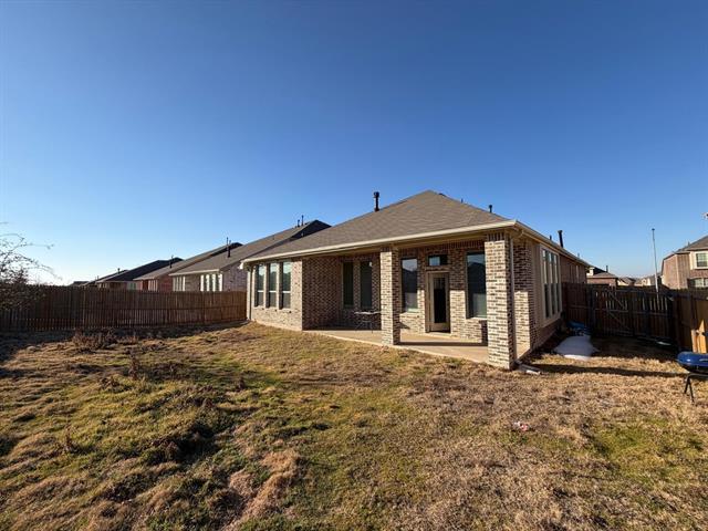 Building Photo - 2521 Birchcrest Dr