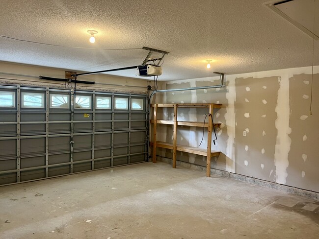 Building Photo - 8118 Menorca St