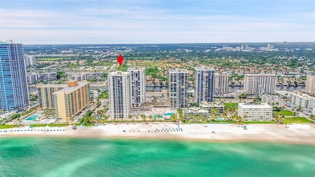 Building Photo - 2301 S Ocean Dr