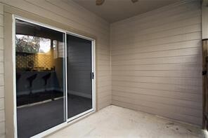 Building Photo - 63 Woodlily Pl