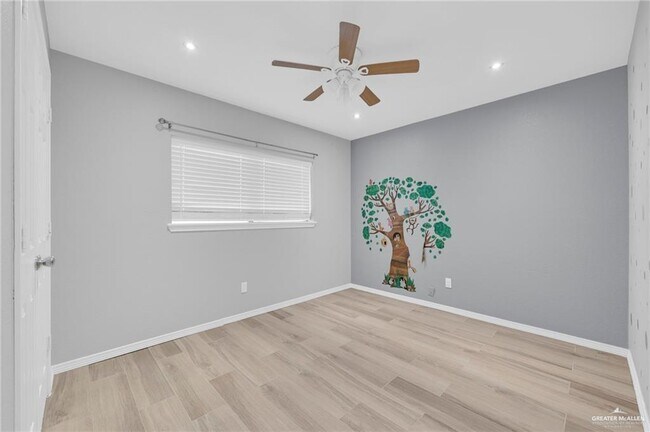 Building Photo - 18 Heritage Oaks Rd