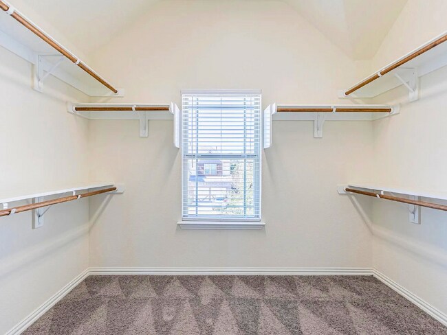 Building Photo - Spacious 4 Bedroom Home with 2 Car Garage in Boerne ISD