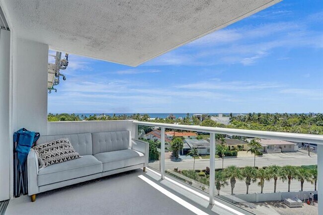 Building Photo - 2715 N Ocean Blvd