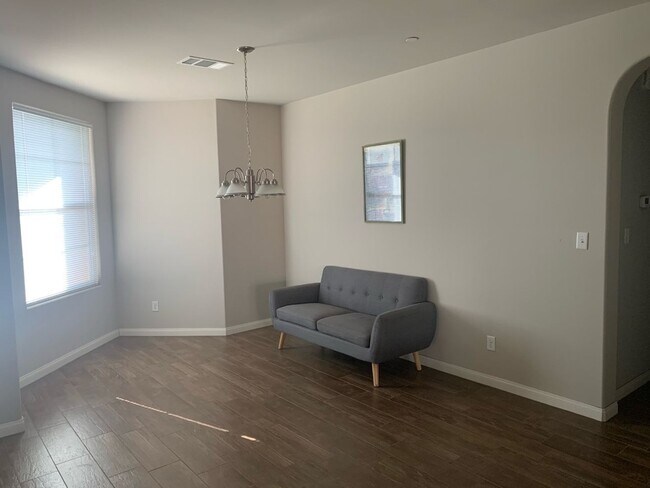 Building Photo - Beautiful Home in Northwest Bakersfield