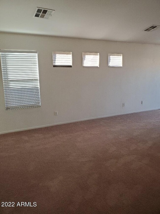 Building Photo - 1176 W Fruit Tree Ln