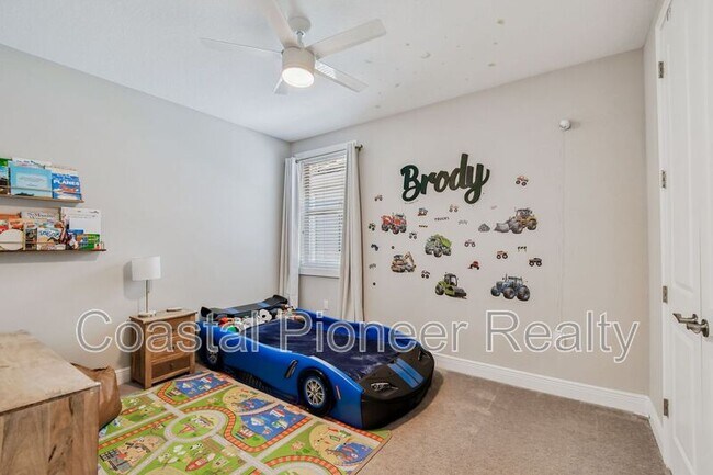 Building Photo - 5408 S Elkins Ave