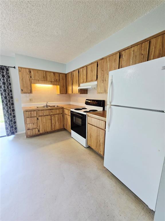 Building Photo - 7615 W Fern Pl