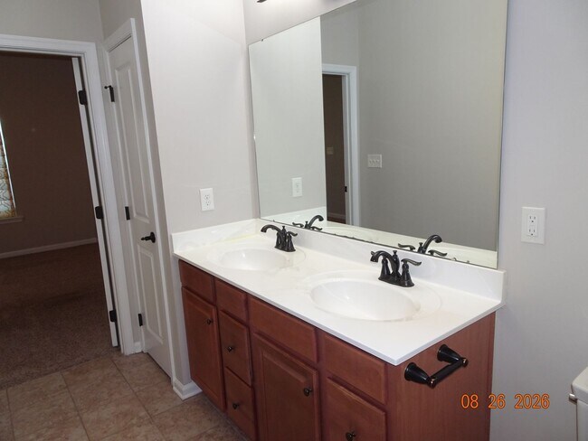 Building Photo - 296 Concord Dr