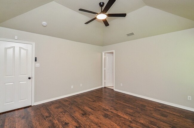 Building Photo - 6146 Rocky Nook Dr