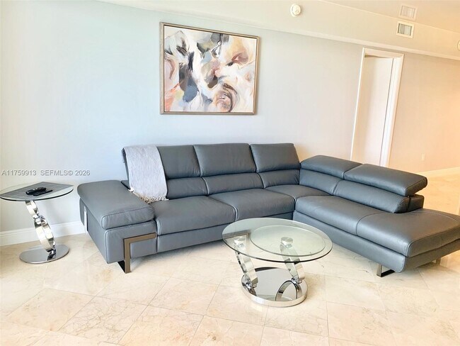 Building Photo - 1830 S Ocean Dr