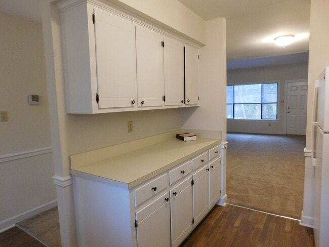 Building Photo - 1509 College Way