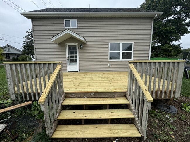 Building Photo - 1135 Fayette St