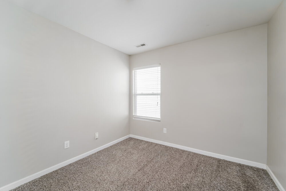 Building Photo - 1040 Joselynn Drive