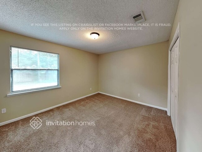 Building Photo - 12281 Autumnbrook Trail E