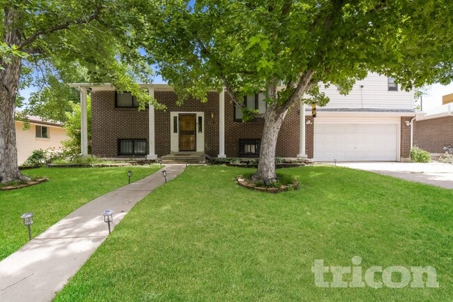 Primary Photo - 4486 S Utica St