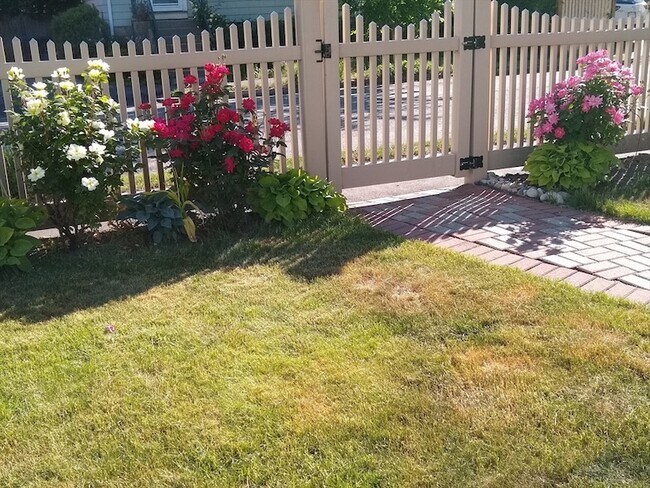 Building Photo - 10 Marrigan St