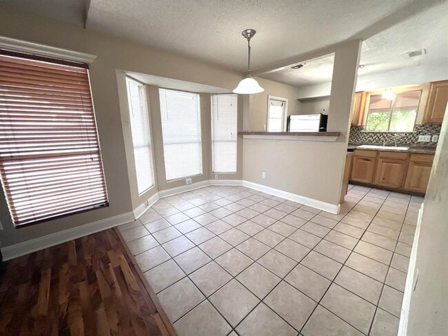 Building Photo - 7317 Dixie Dr