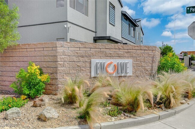 Building Photo - 9276 Desert Pearl Ave