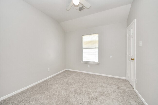 Building Photo - 6446 Mountain Pines Ln