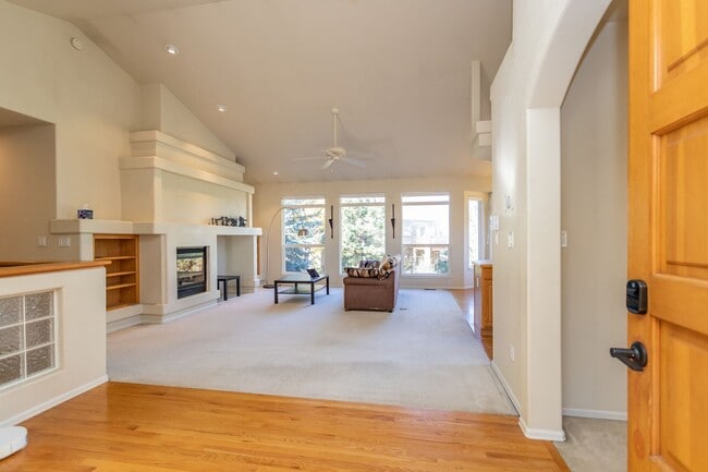 Building Photo - Peaceful University Park Home with Mountai...