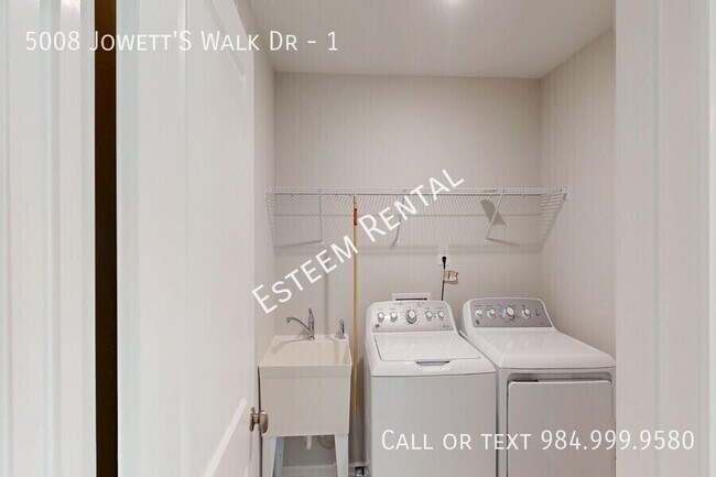 Building Photo - 5008 Jowett's Walk Dr