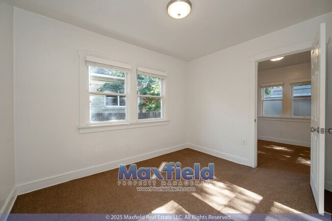 Building Photo - Sugar House Bungalow 2 BD 1 BA 1GA