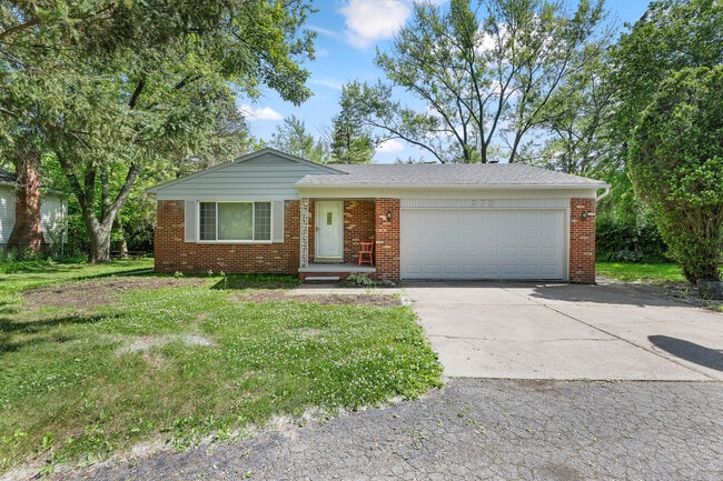 Primary Photo - 273 Mc Kinley Dr