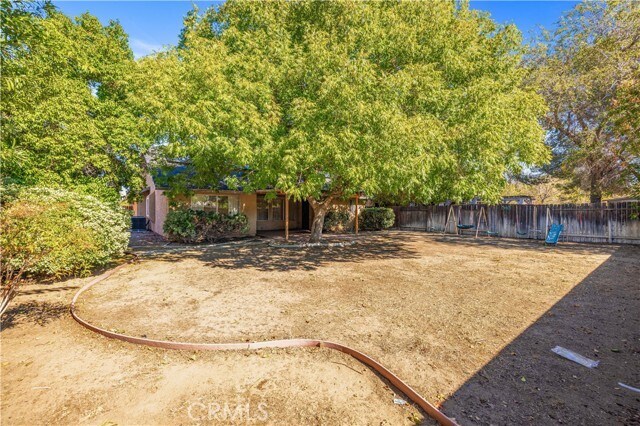 Building Photo - 1008 E Avenue J7