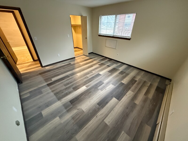 Building Photo - 202 Williamsburg Dr