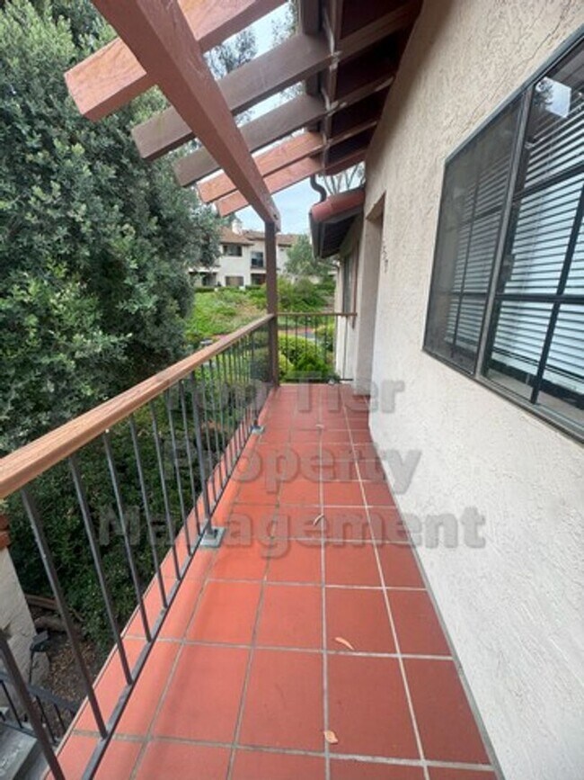 Building Photo - 3 Bedroom, 2 Bath Beautiful Carlsbad Home ...