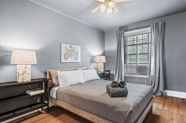 Building Photo - 3549 N Janssen Ave