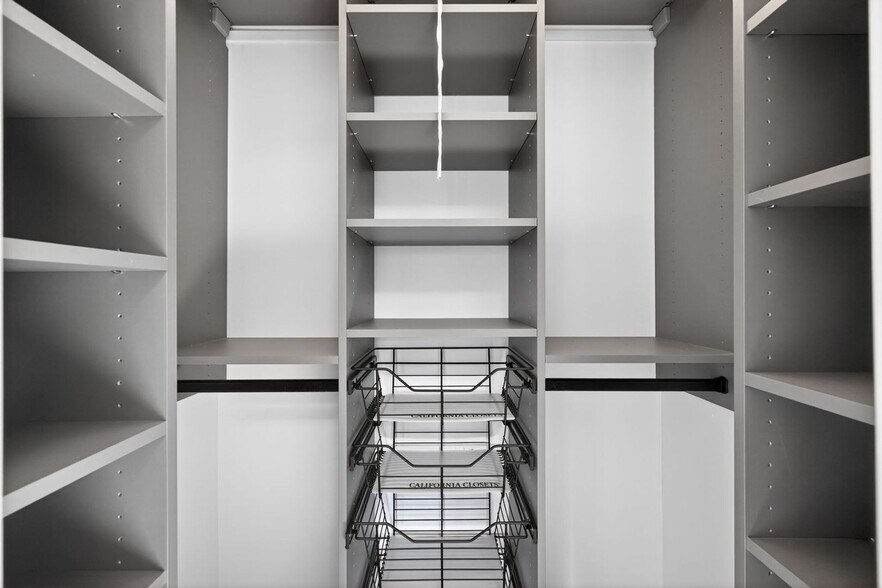 Building Photo - 665 Krameria St