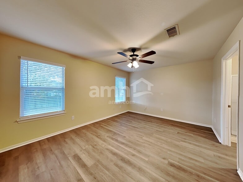 Building Photo - 270 Adobe Terrace S