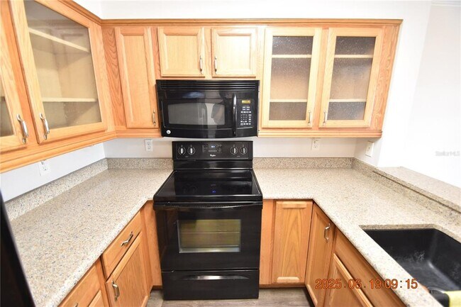 Building Photo - 2400 Feather Sound Dr