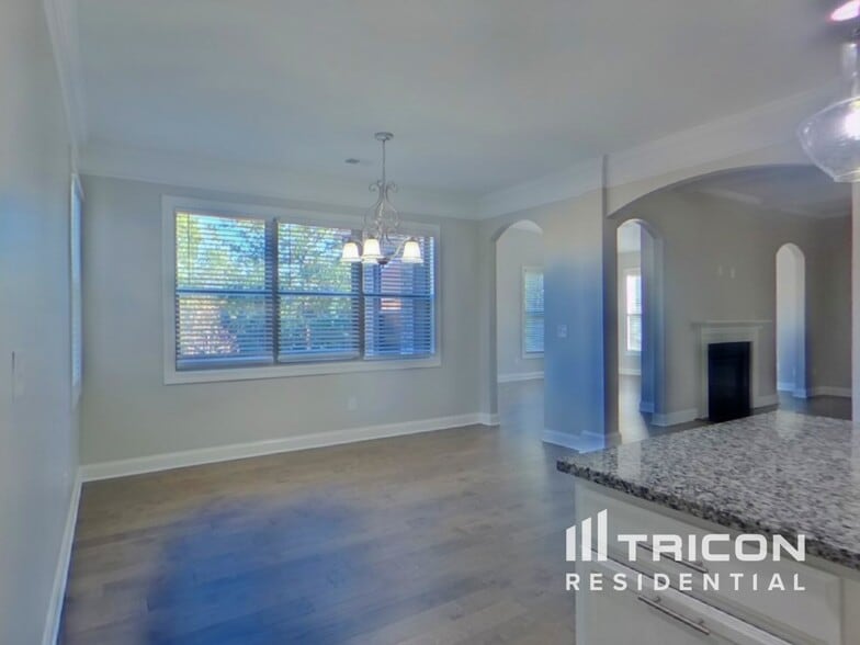 Building Photo - 541 New Cut Ln